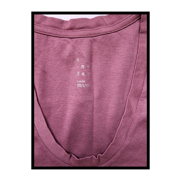 2 Tanks- a new day- Sz L- NWT - Picture 5 of 5